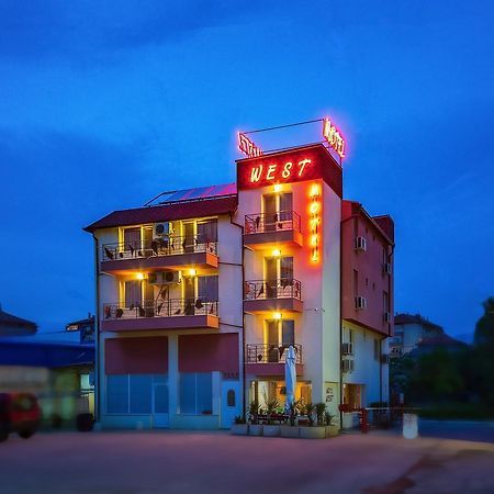 Hotel West Yukarı Cuma Dış mekan fotoğraf